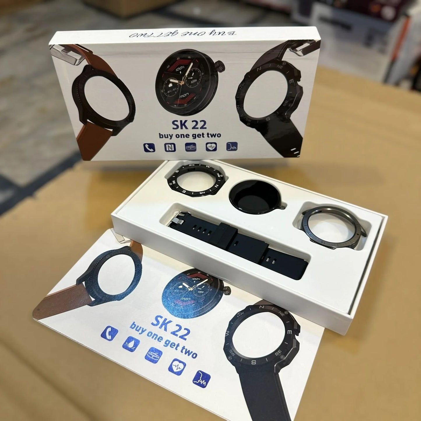 SK 22 Smartwatch 2 Bodies, 2 Straps, AMOLED Display